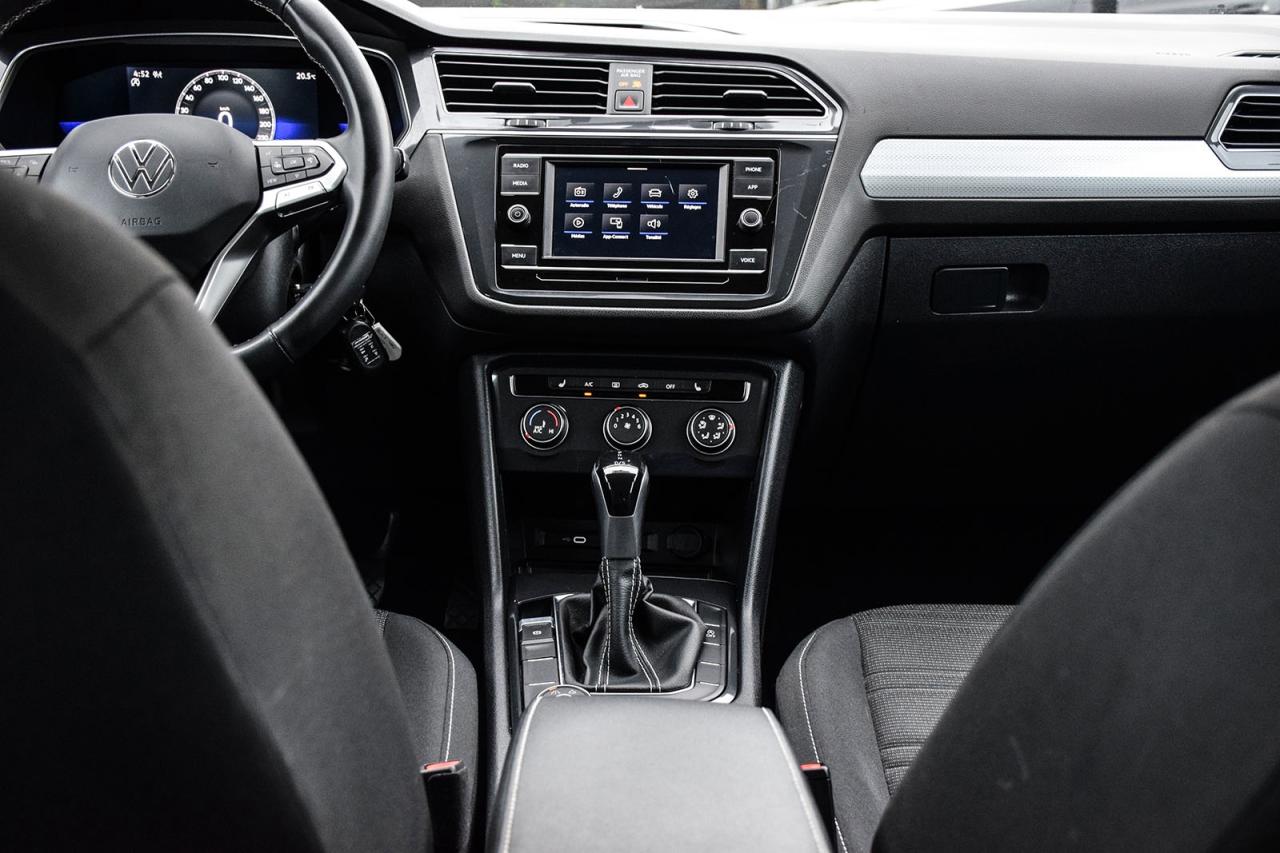 2022 Volkswagen Tiguan TRENDLINE NO ACCIDENT 7 PASSENGER DIGITAL DASH Photo