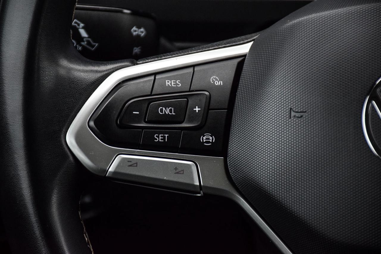 2022 Volkswagen Tiguan TRENDLINE NO ACCIDENT 7 PASSENGER DIGITAL DASH Photo