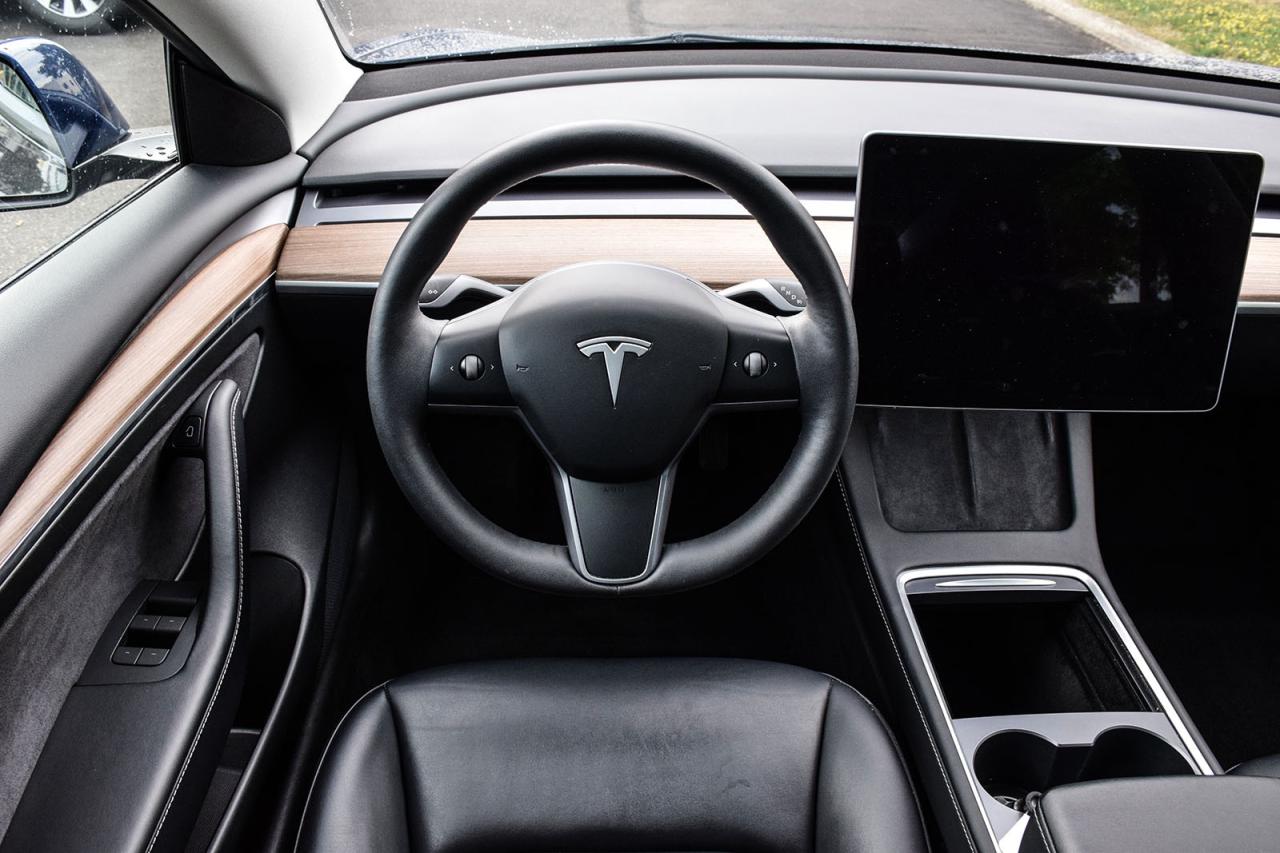 2023 Tesla Model 3 LR AWD NO ACCIDENT AUTOPILOT Photo