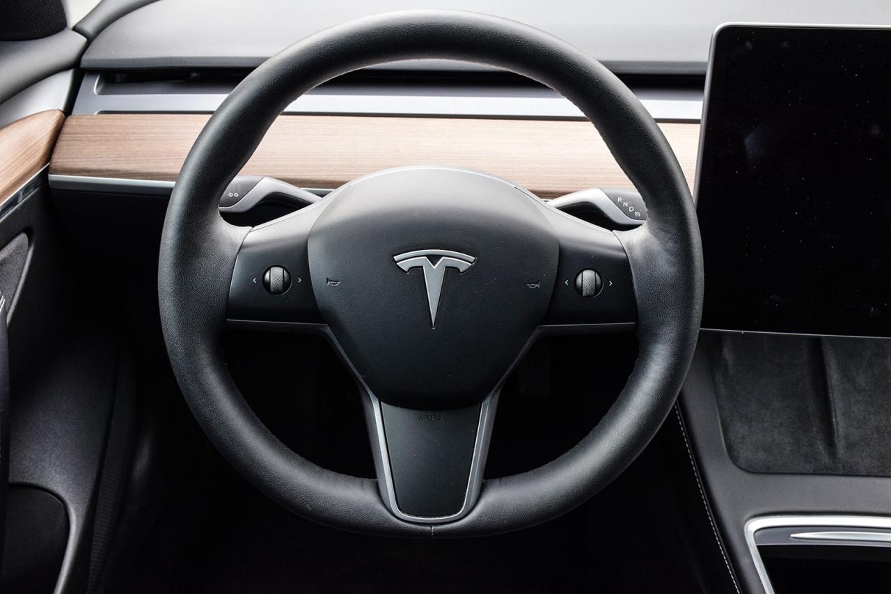 2023 Tesla Model 3 LR AWD NO ACCIDENT AUTOPILOT Photo