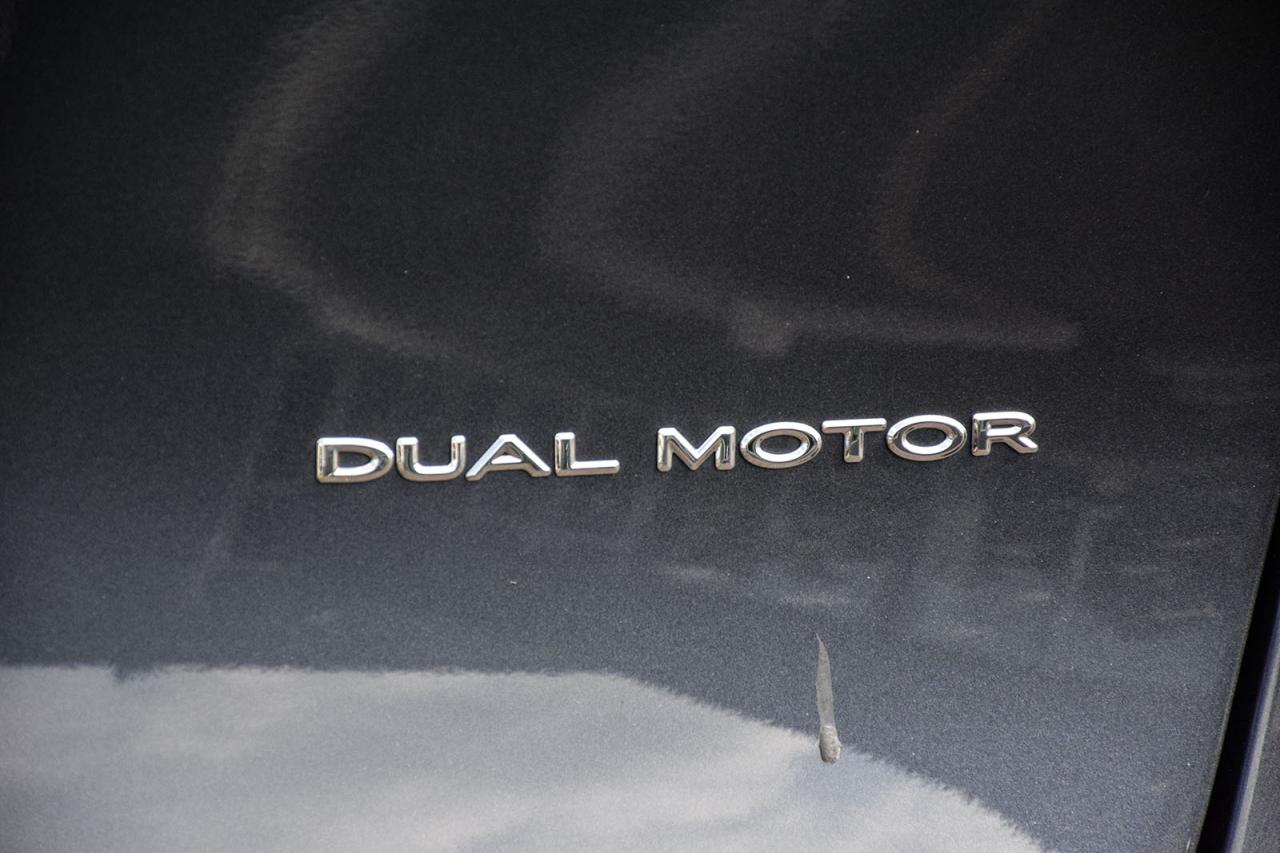 2022 Tesla Model Y LR AWD NO ACCIDENT WHITE LEATHER AUTOPILOT COMPUTE Photo