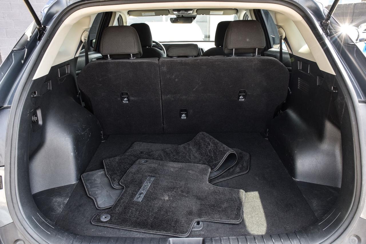 2023 Kia Sportage LX NO ACCIDENT LKAS FCA LFA Photo