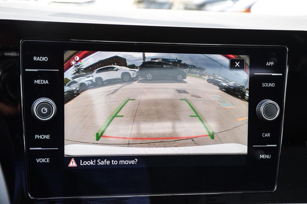 2025 Volkswagen Jetta COMFORTLINE SPORTS PKG / CLEAN CARFAX / SUNROOF Photo