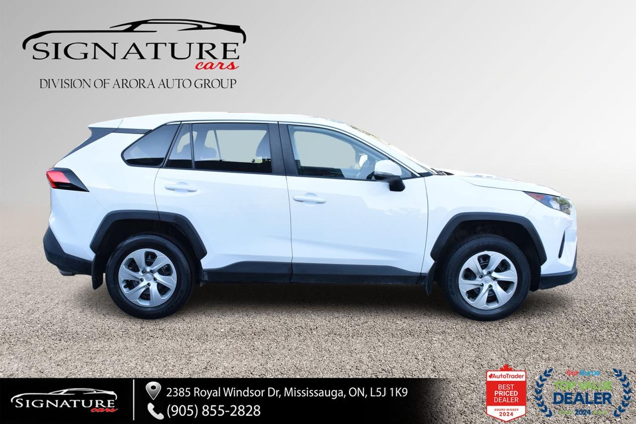 2022 Toyota RAV4 LE AWD No Accident Carplay Lane Assist BSM Photo