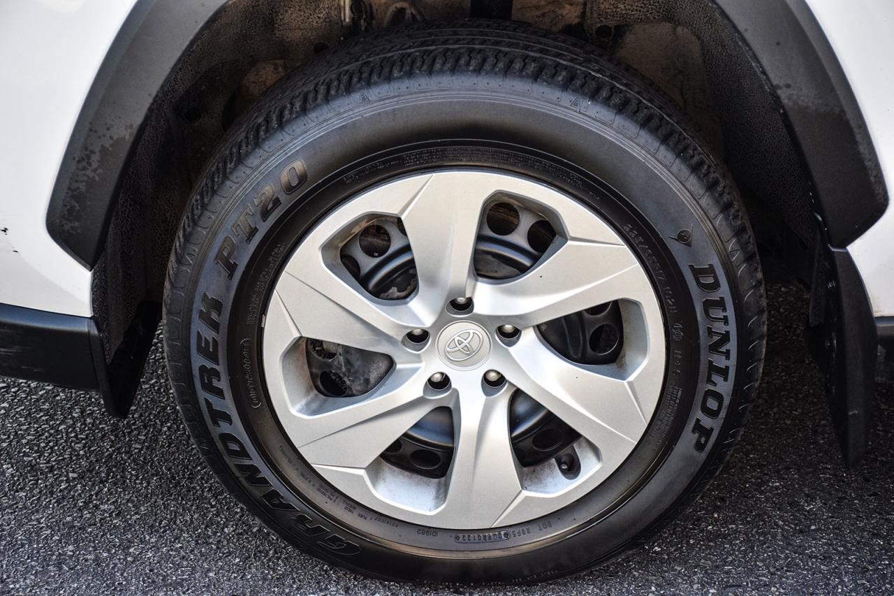 2022 Toyota RAV4 LE AWD No Accident Carplay Lane Assist BSM Photo