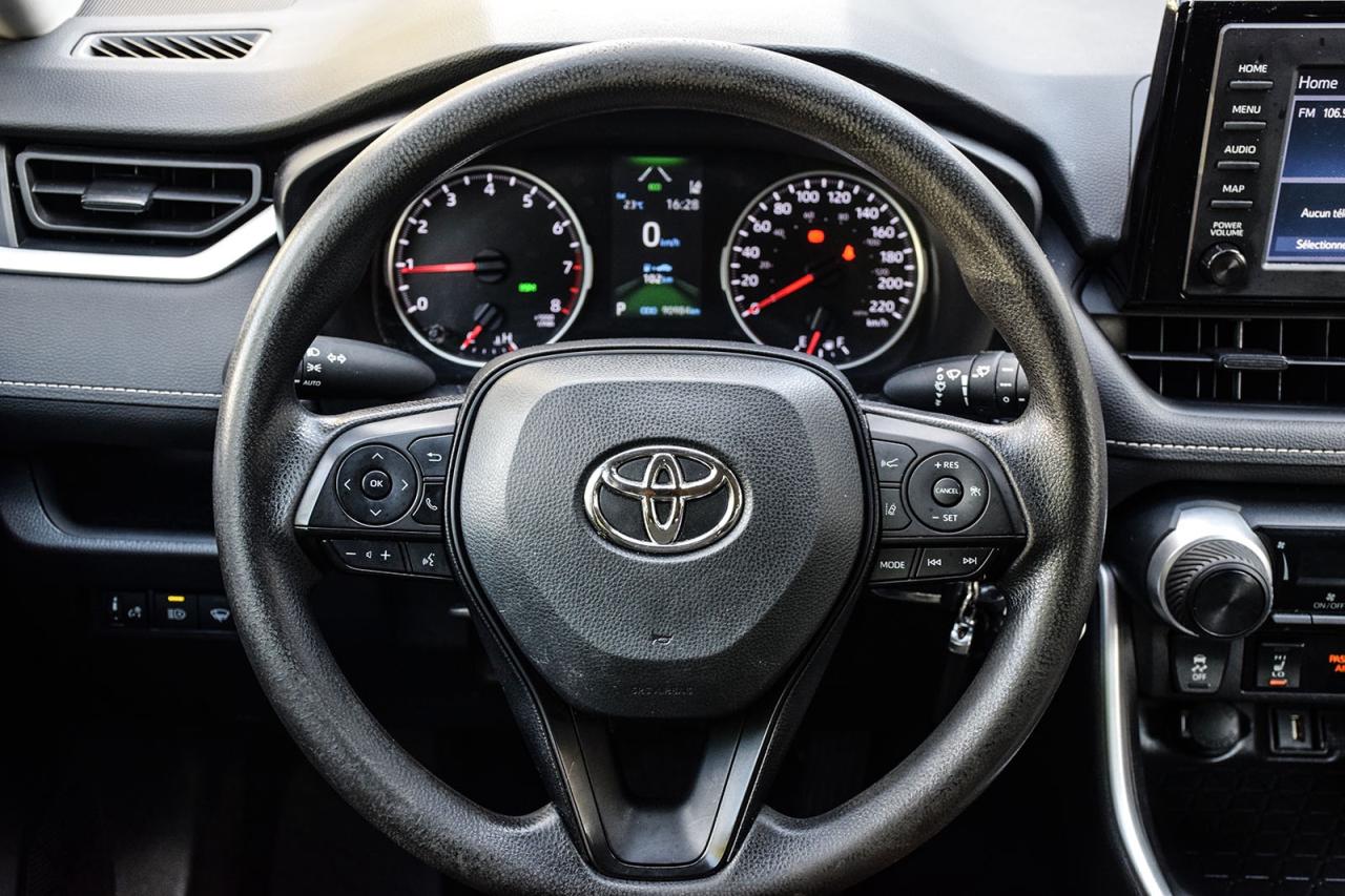 2022 Toyota RAV4 LE AWD No Accident Carplay Lane Assist BSM Photo