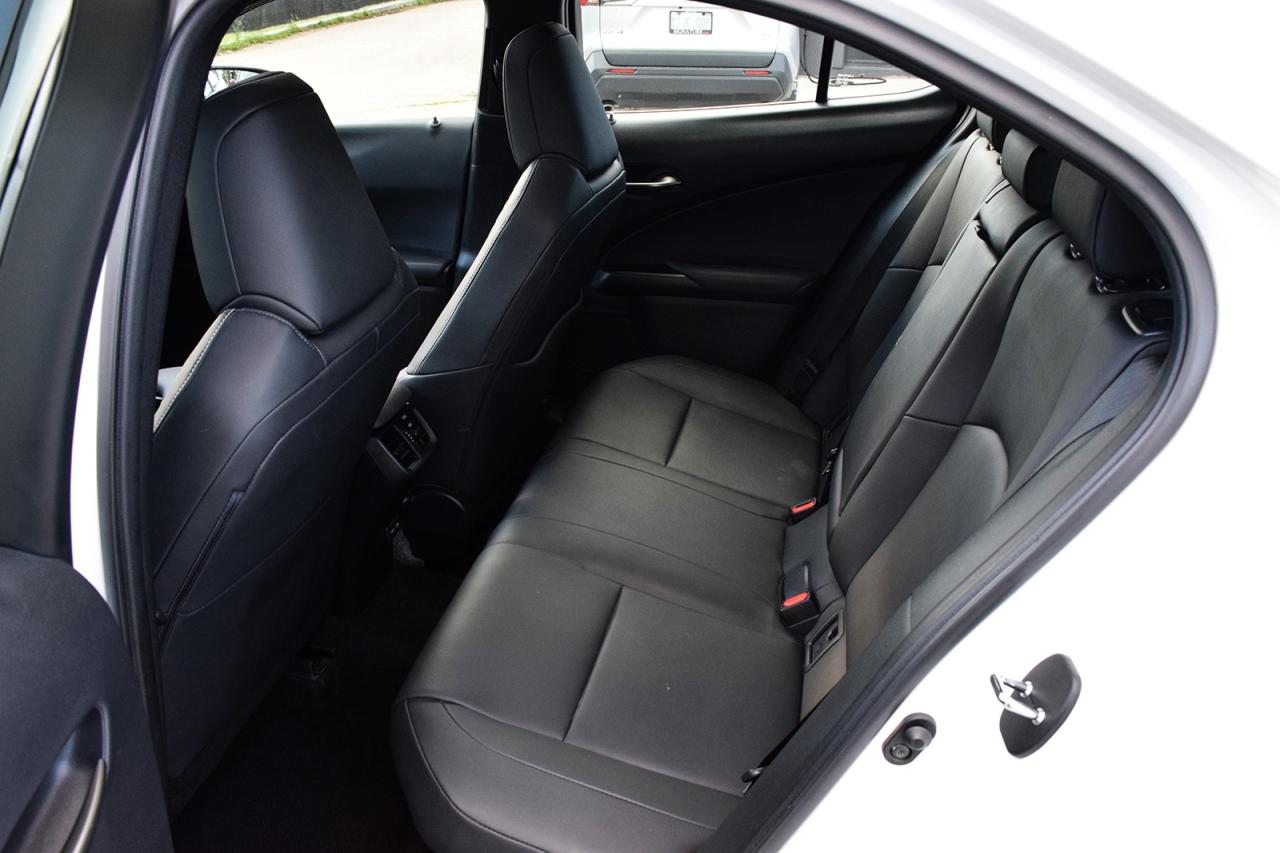 2021 Lexus UX UX 250H NO ACCIDENTS SUNROOF FCW LKAS Photo