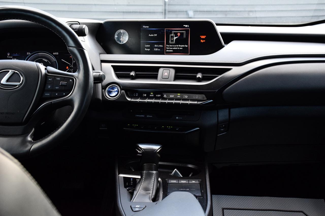 2021 Lexus UX UX 250H NO ACCIDENTS SUNROOF FCW LKAS Photo