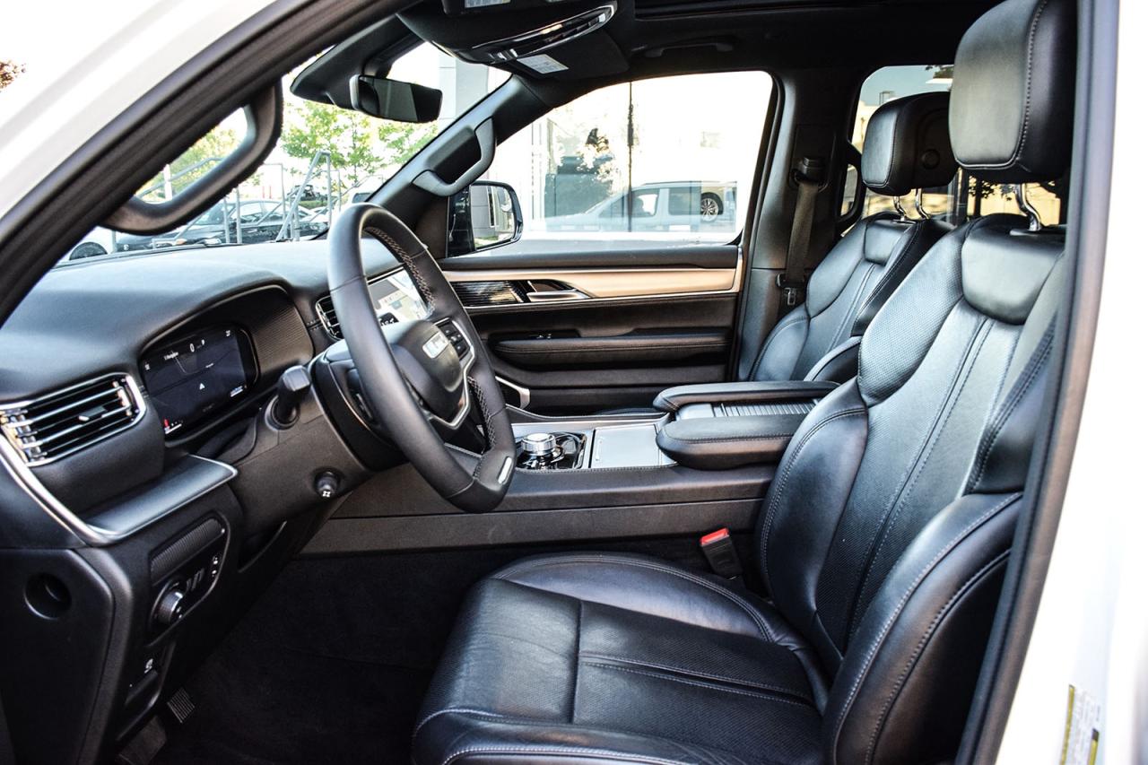 2024 Jeep Wagoneer Series II NO ACCIDENT DIGITAL DASH ADAPTIVE CRUISE Photo