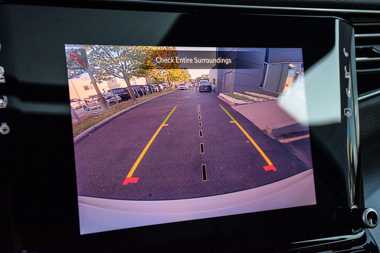 2024 Jeep Wagoneer Series II No Accident Digital Dash Panoroof Photo