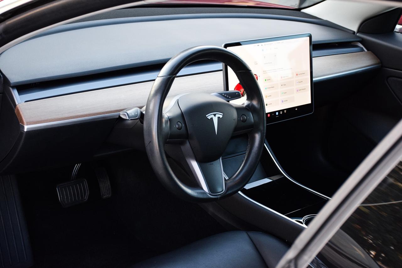2019 Tesla Model 3 LR AWD NO ACCIDENT AUTOPILOT Photo