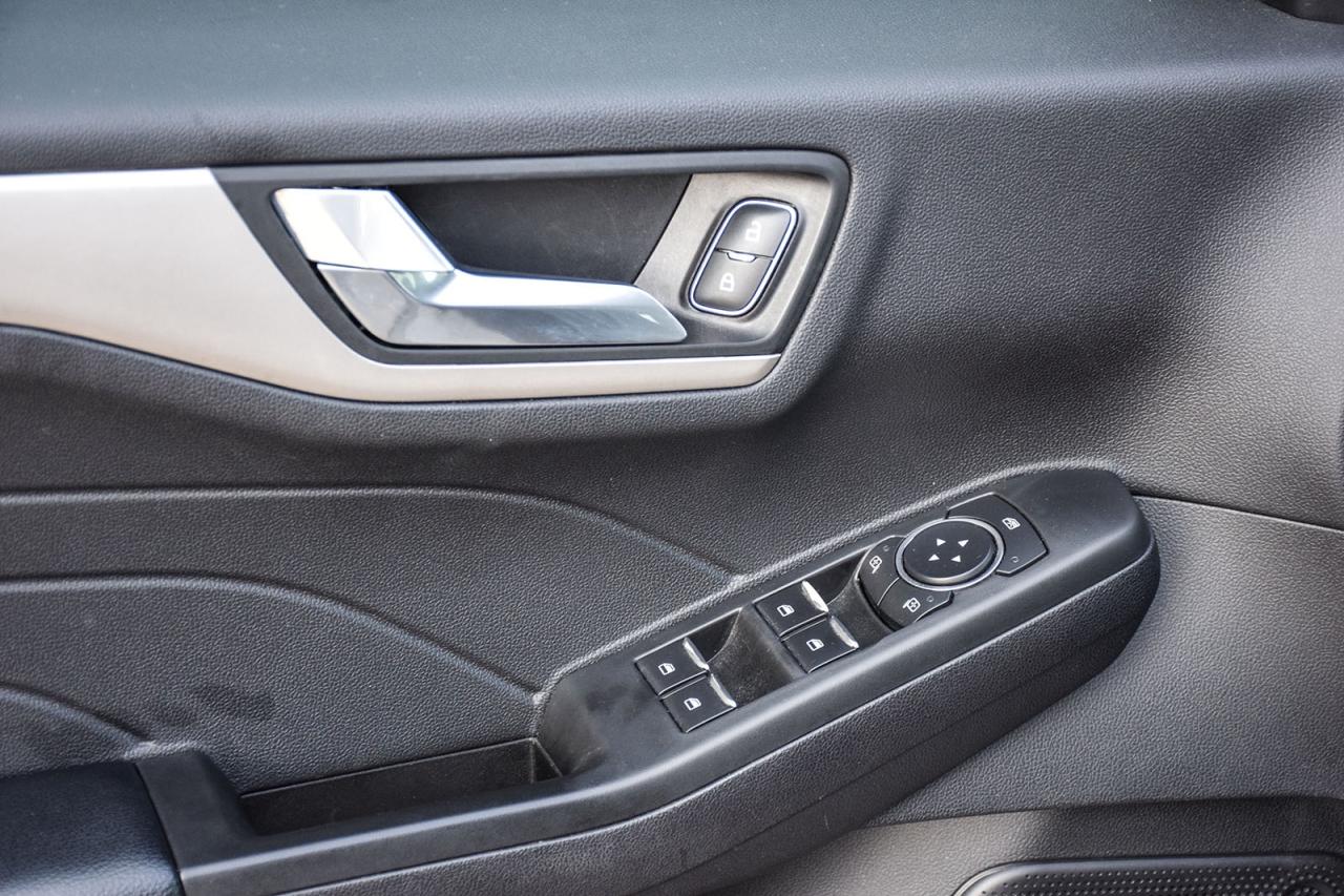 2022 Ford Escape SEL No Accident Carplay Heated Steering Photo