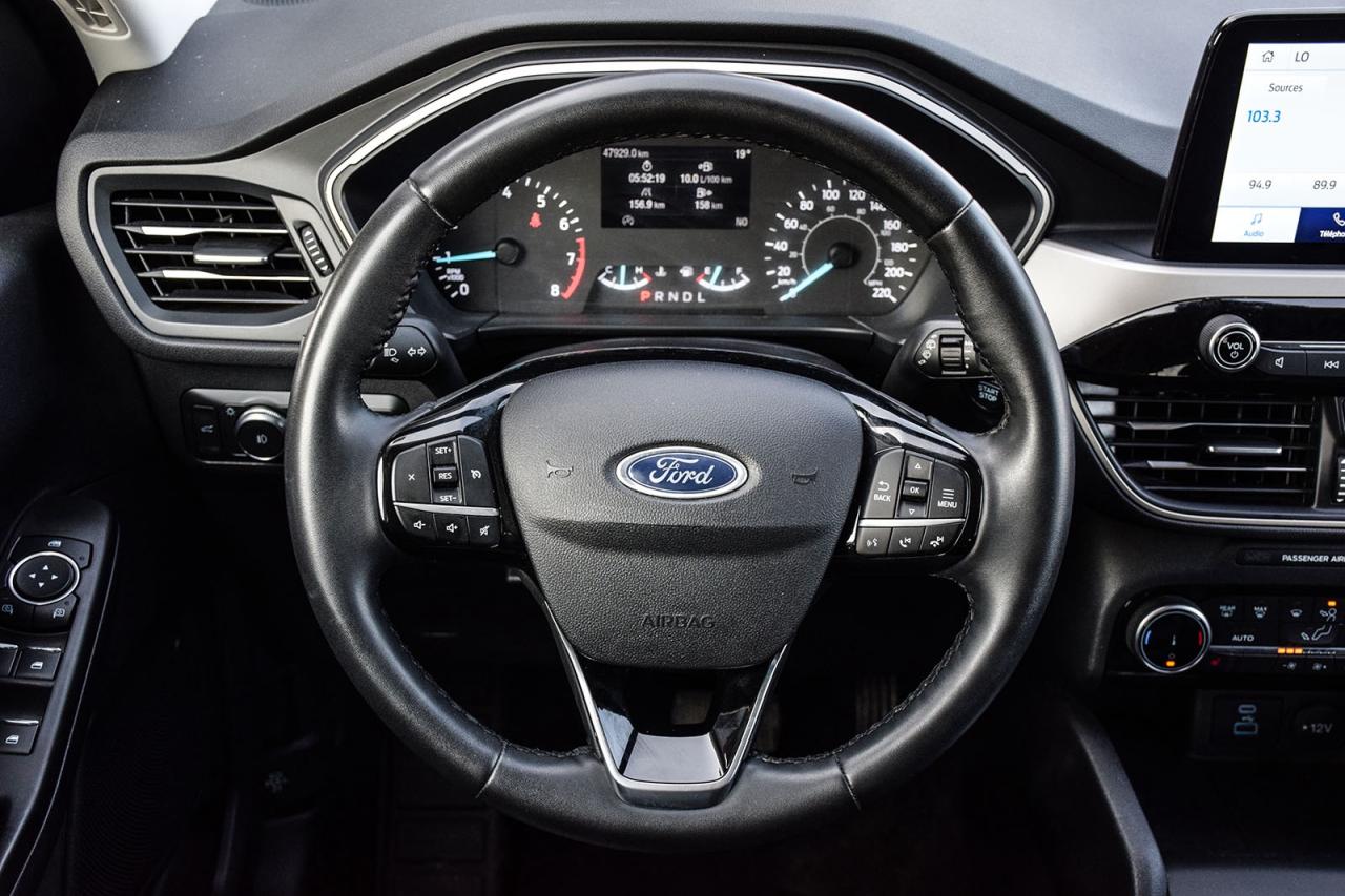 2022 Ford Escape SEL No Accident Carplay Heated Steering Photo