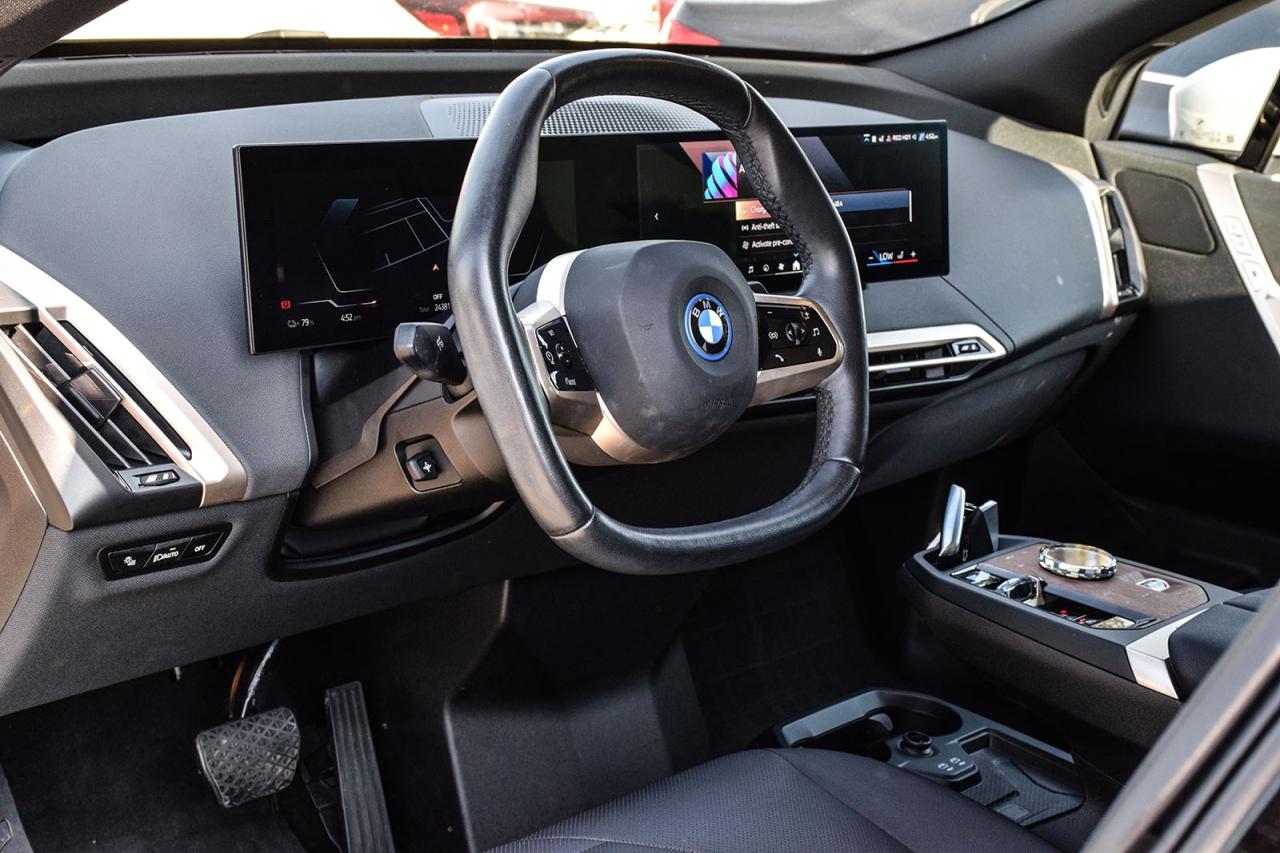 2024 BMW iX xDrive50 NO ACCIDENT MASSAGE SEATS AMBIENT LIGHTIN Photo