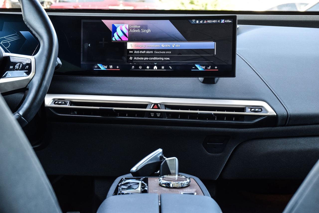 2024 BMW iX xDrive50 NO ACCIDENT MASSAGE SEATS AMBIENT LIGHTIN Photo