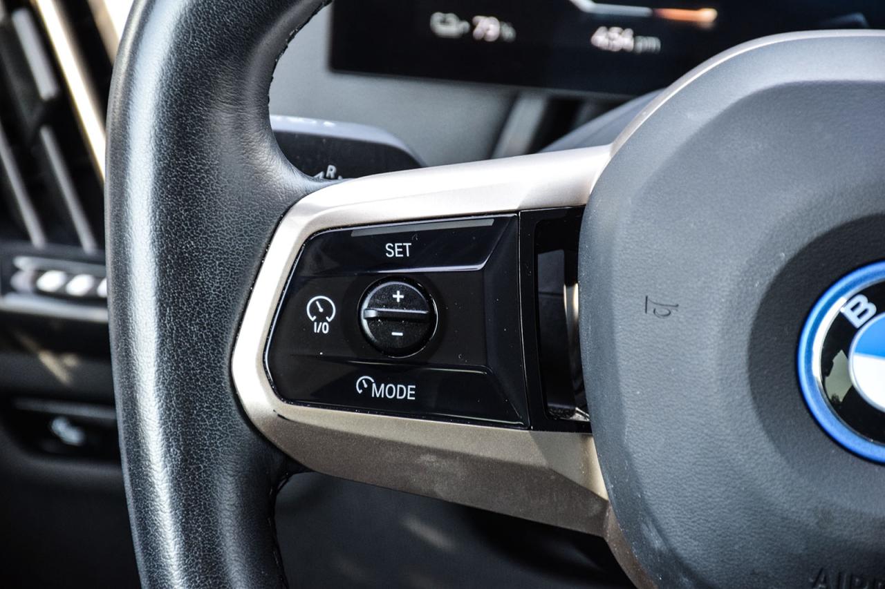 2024 BMW iX xDrive50 NO ACCIDENT MASSAGE SEATS AMBIENT LIGHTIN Photo