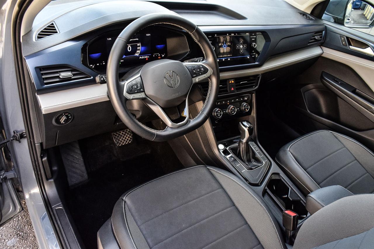 2024 Volkswagen Taos Comfortline NO ACCIDENT PANO ROOF DIGITAL DASH ADA Photo