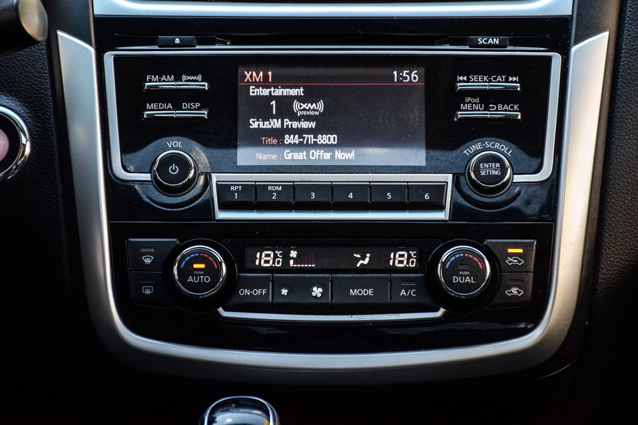 2018 Nissan Altima 2.5 SV SUNROOF AS IS SPECIAL Photo