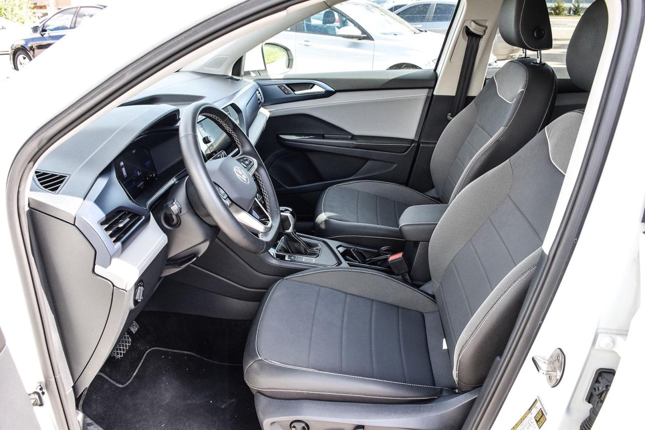 2024 Volkswagen Taos Comfortline PANO ROOF DIGITAL DASH ADAPTIVE CRUISE Photo