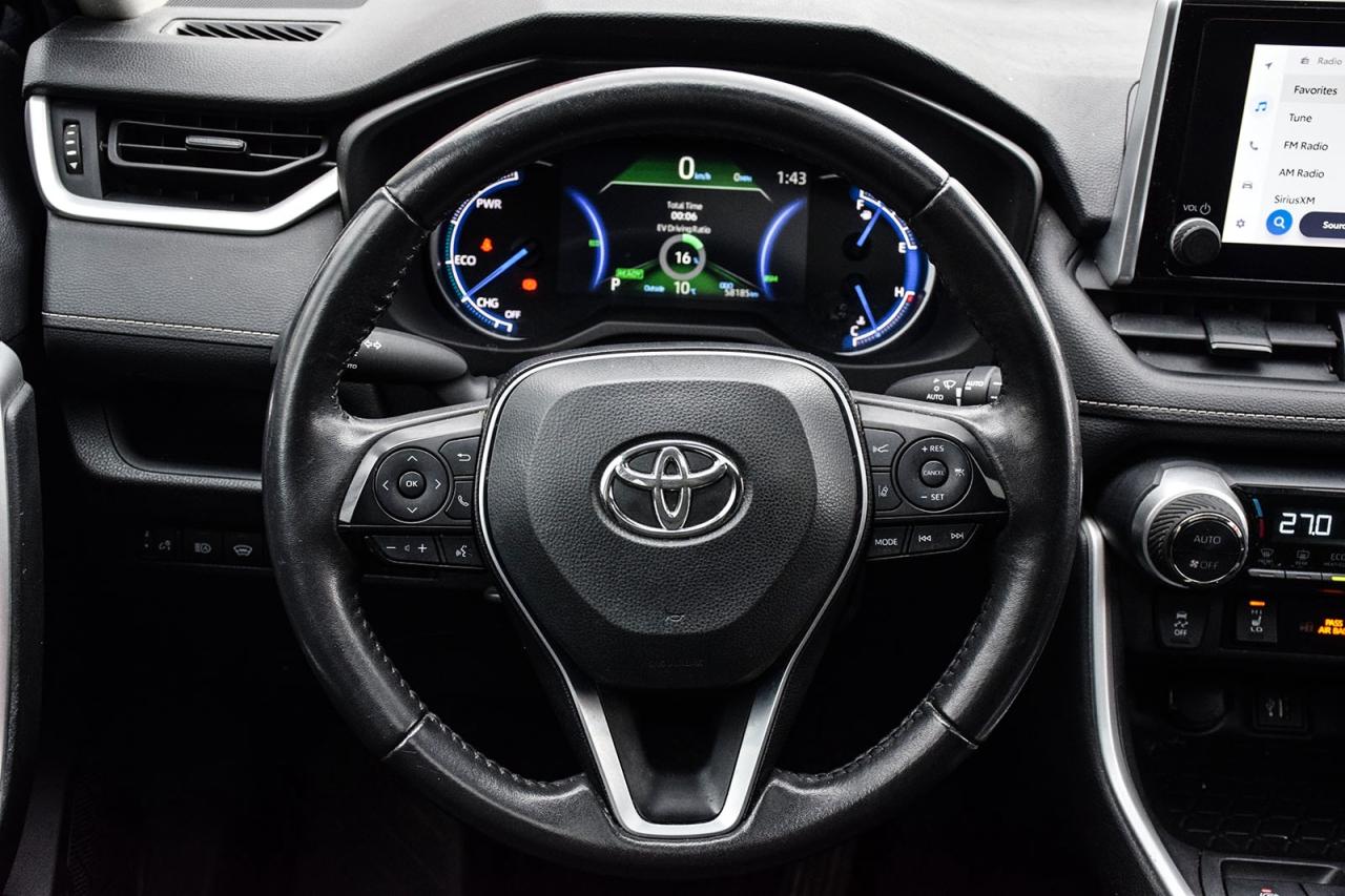 2023 Toyota RAV4 Hybrid XLE AWD / NO ACCIDENT /SUNROOF / CARPLAY / BSM Photo