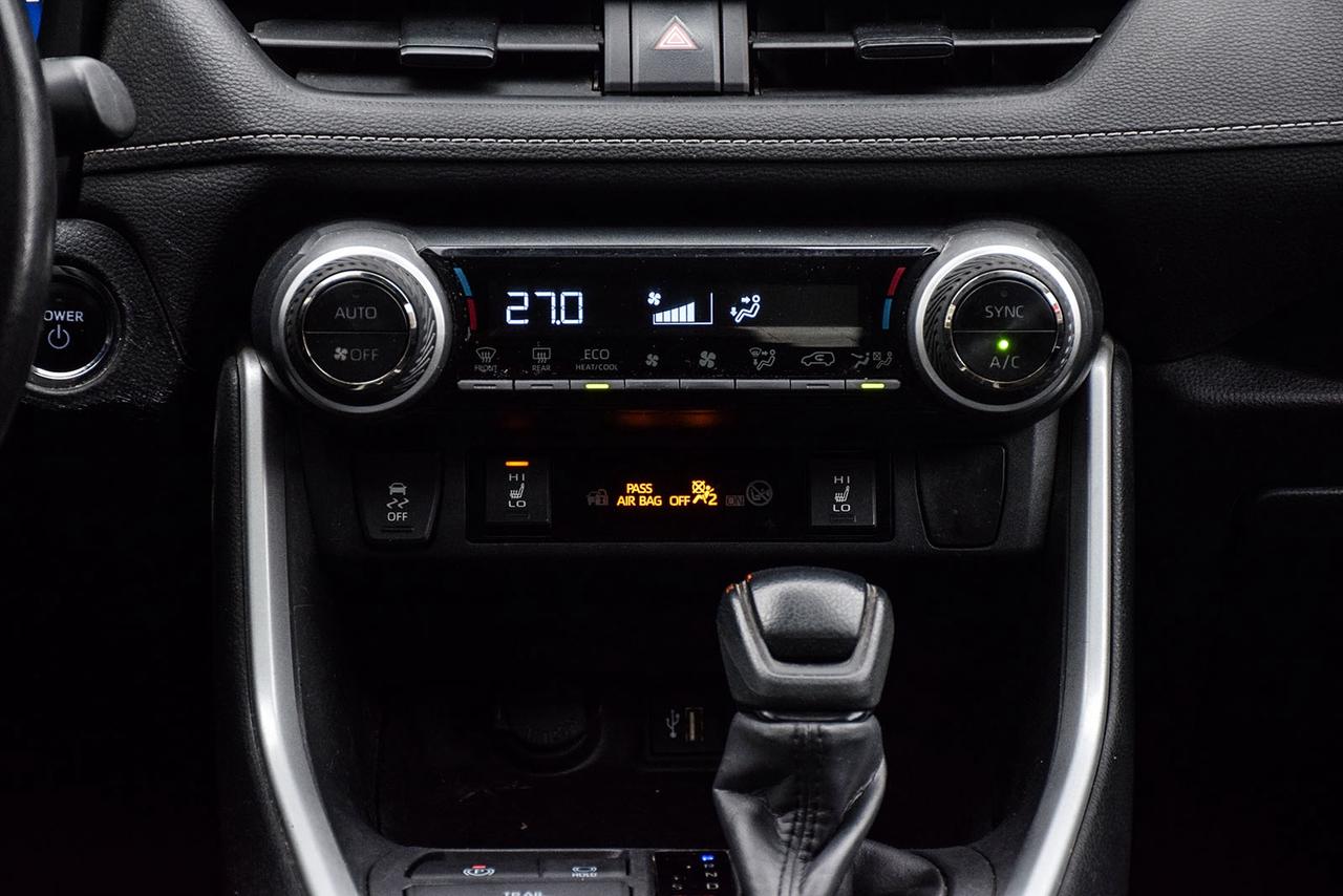2023 Toyota RAV4 Hybrid XLE AWD No Accident Sunroof Carplay BSM Photo