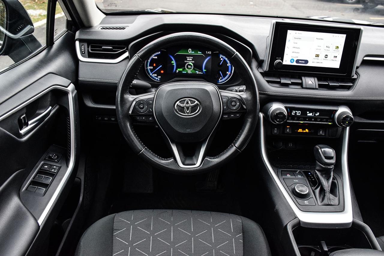 2023 Toyota RAV4 Hybrid XLE AWD No Accident Sunroof Carplay BSM Photo