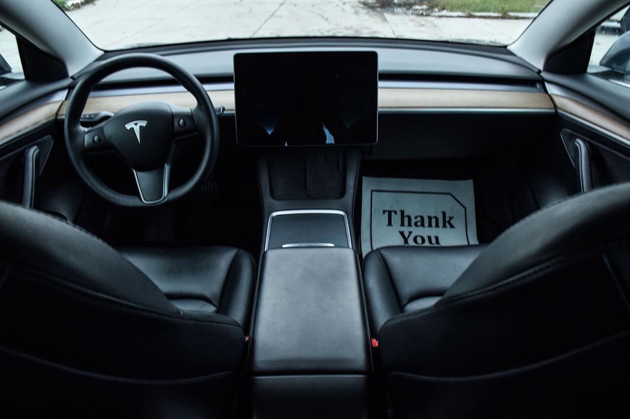 2022 Tesla Model 3 SRP RWD NO ACCIDENTS AUTOPILOT Photo