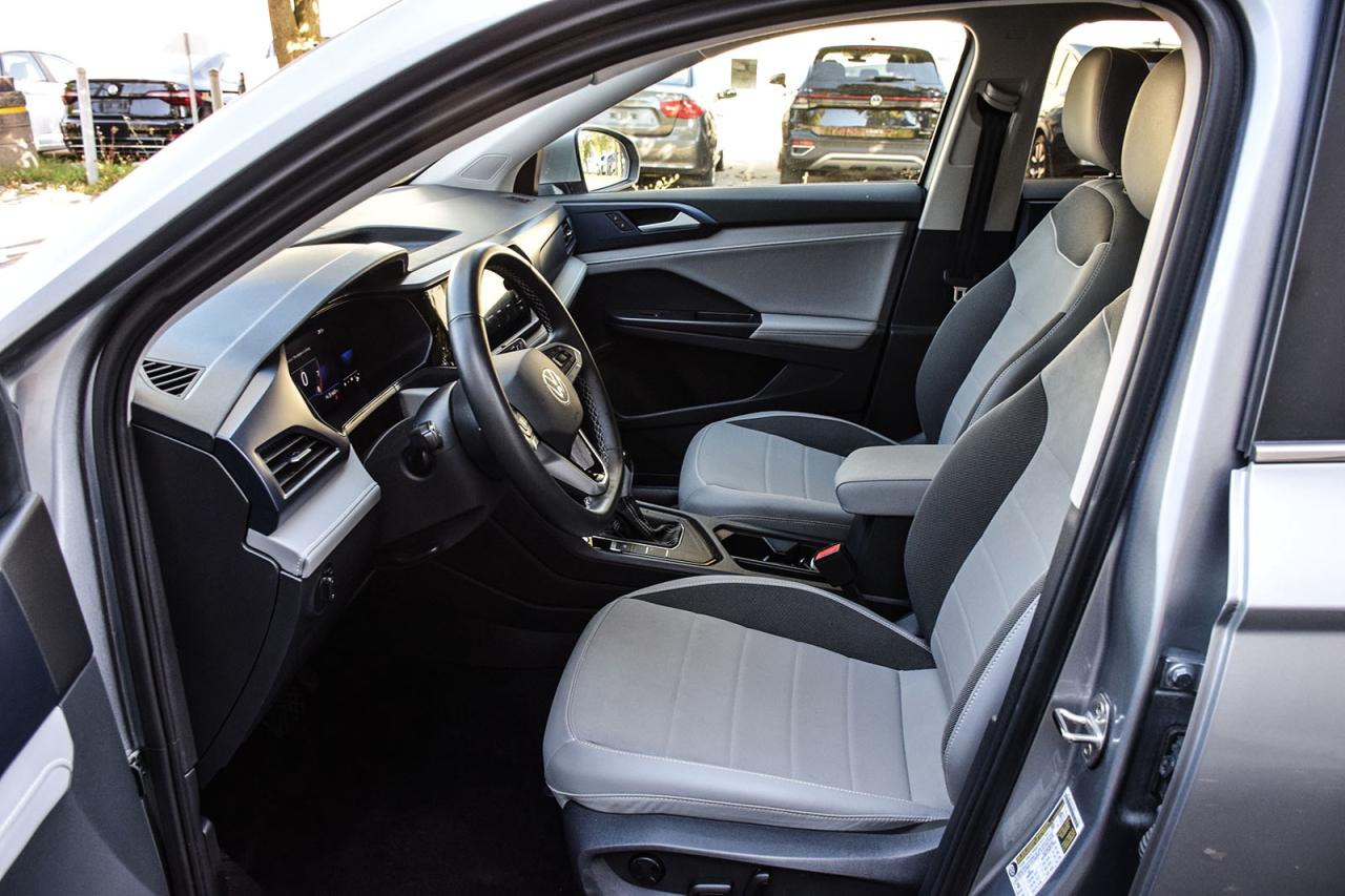 2024 Volkswagen Taos Comfortline PANO ROOF DIGITAL DASH ADAPTIVE CRUISE Photo