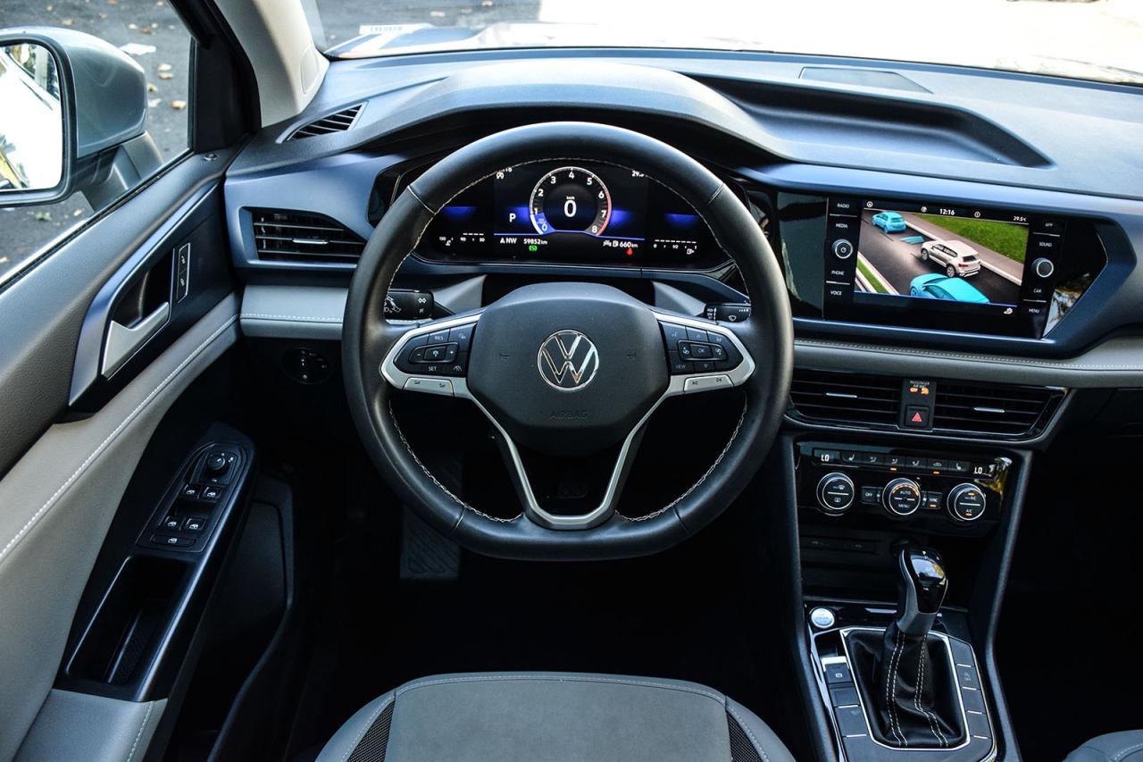 2024 Volkswagen Taos Comfortline PANO ROOF DIGITAL DASH ADAPTIVE CRUISE Photo