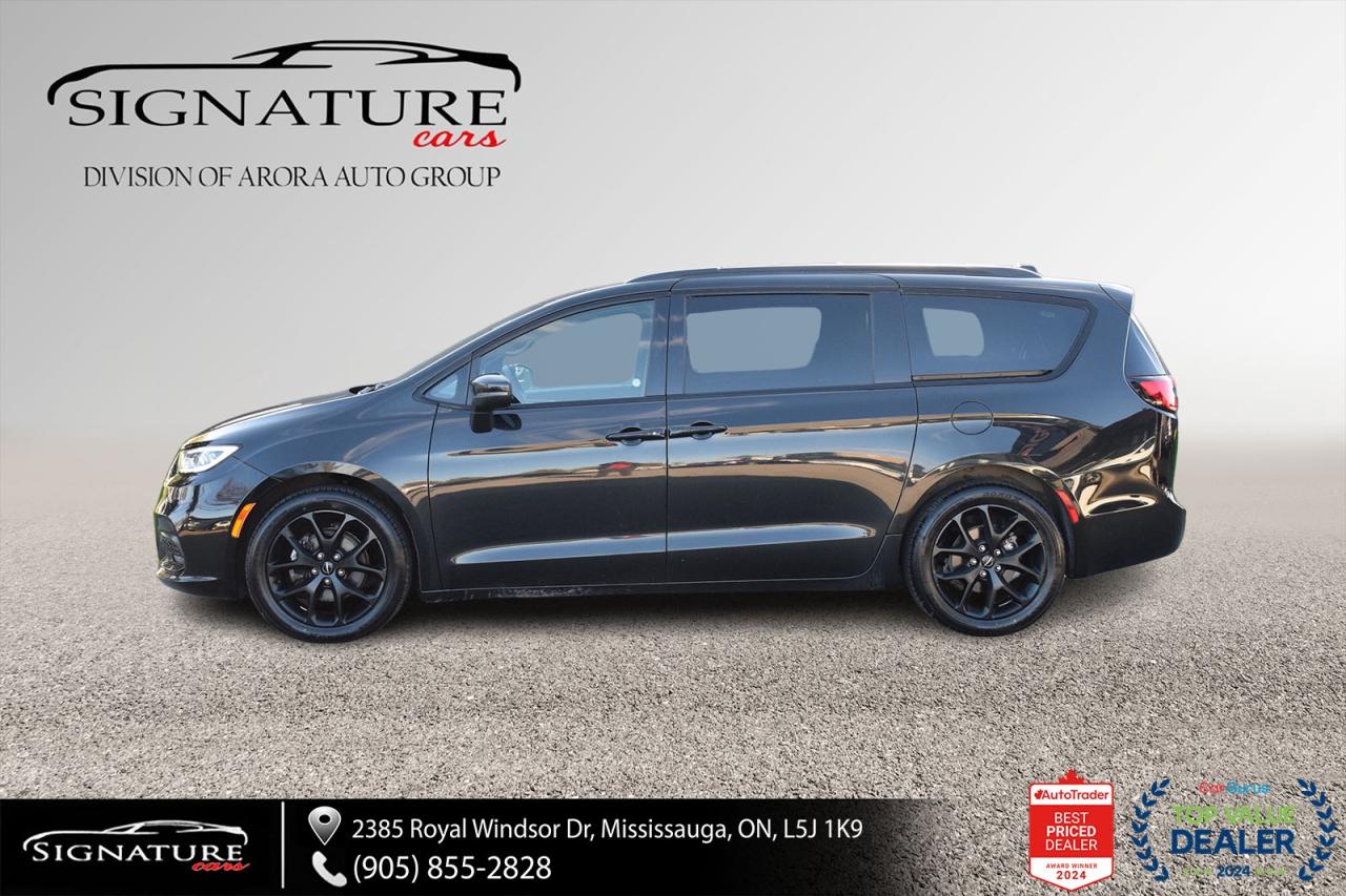 2023 Chrysler Pacifica Touring L NO ACCIDENT PANO ROOF LEATHER FCM LDW Photo