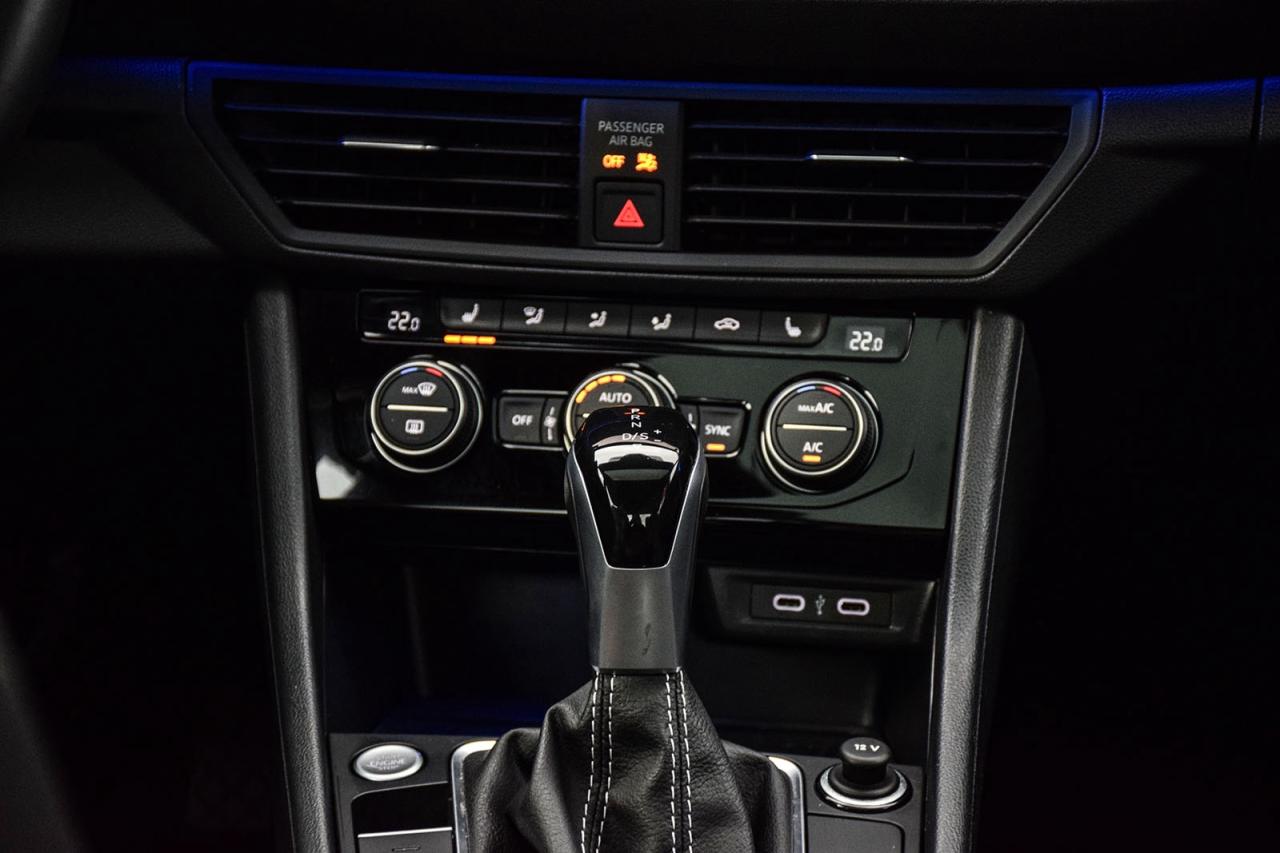 2022 Volkswagen Jetta Comfortline PANO ROOF LEATHER ADAPTIVE CRUISE Photo