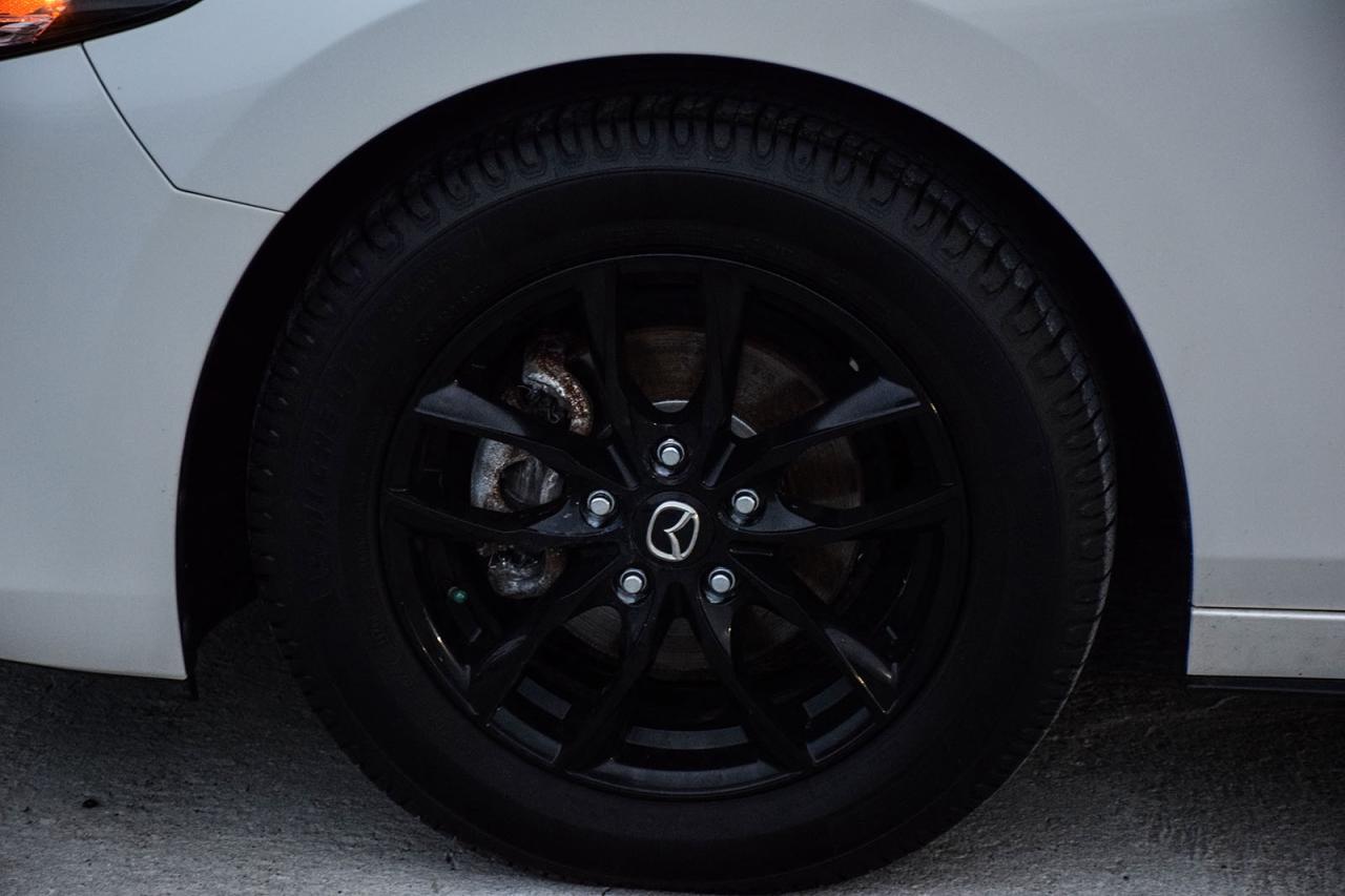 2020 Mazda MAZDA3 Sport GS ADAPTIVE CRUISE BACKUP CAMERA CARPLAY Photo