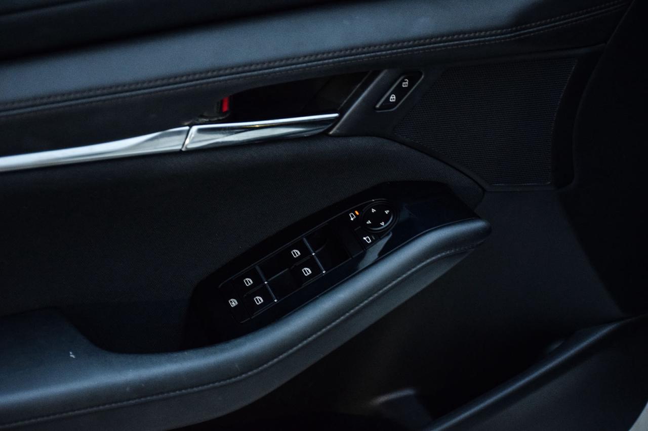 2020 Mazda MAZDA3 Sport GS ADAPTIVE CRUISE BACKUP CAMERA CARPLAY Photo