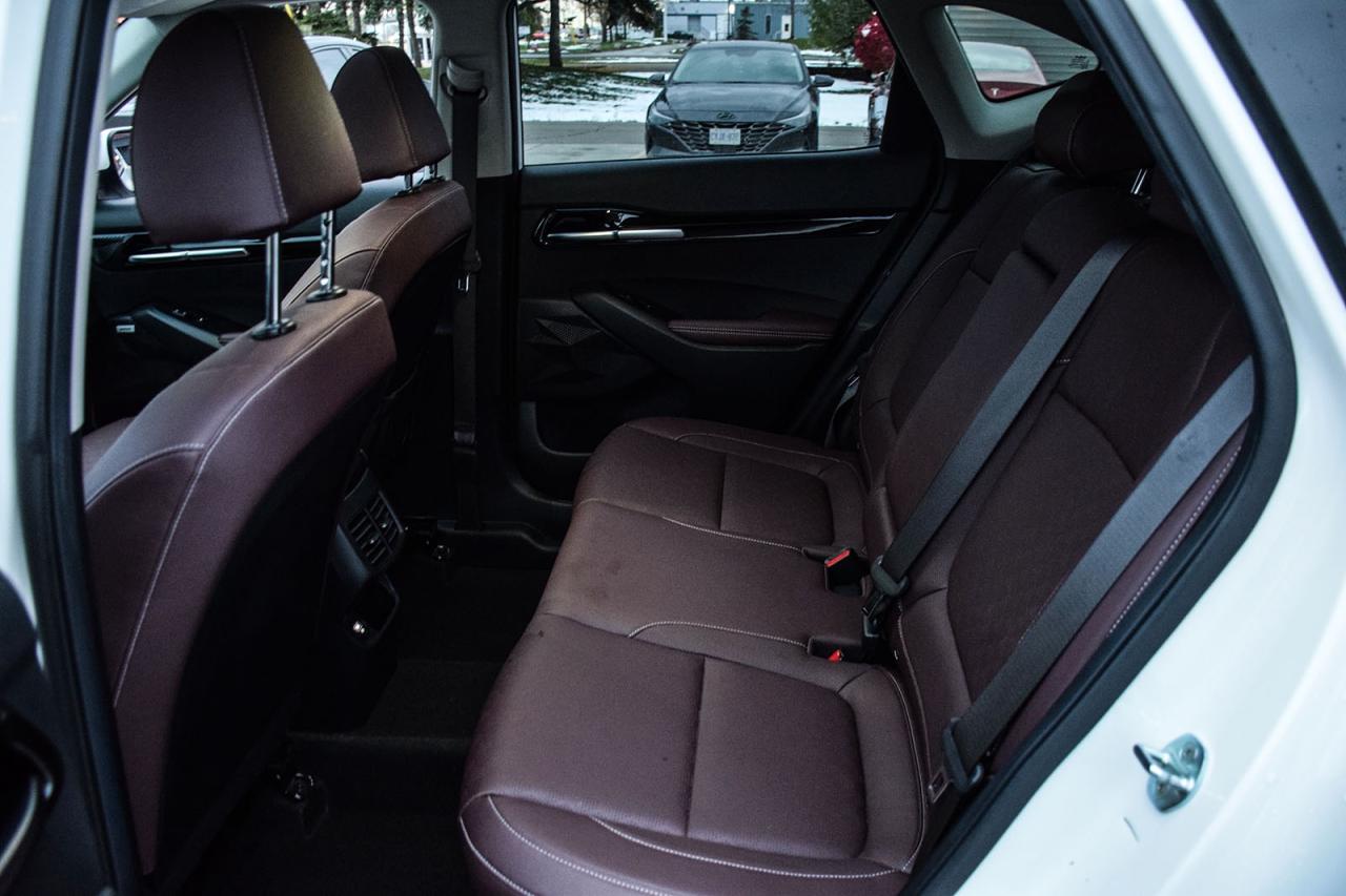 2022 Kia Seltos SX NO ACCIDENTS BURGUNDY LEATHER ADAPTIVE CRUISE B Photo