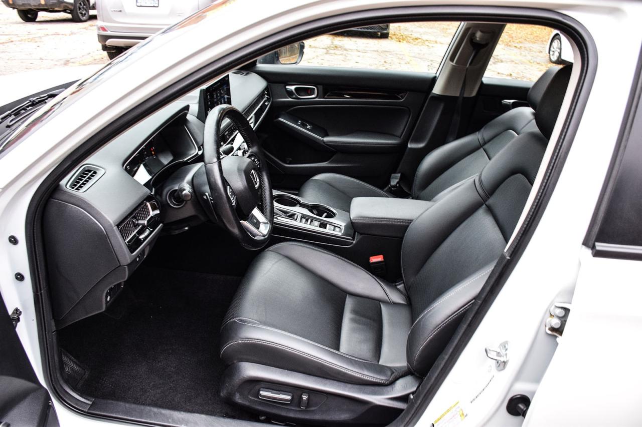 2023 Honda Civic TOURING / NO ACCIDENT / SUNROOF / LEATHER /NAVI Photo