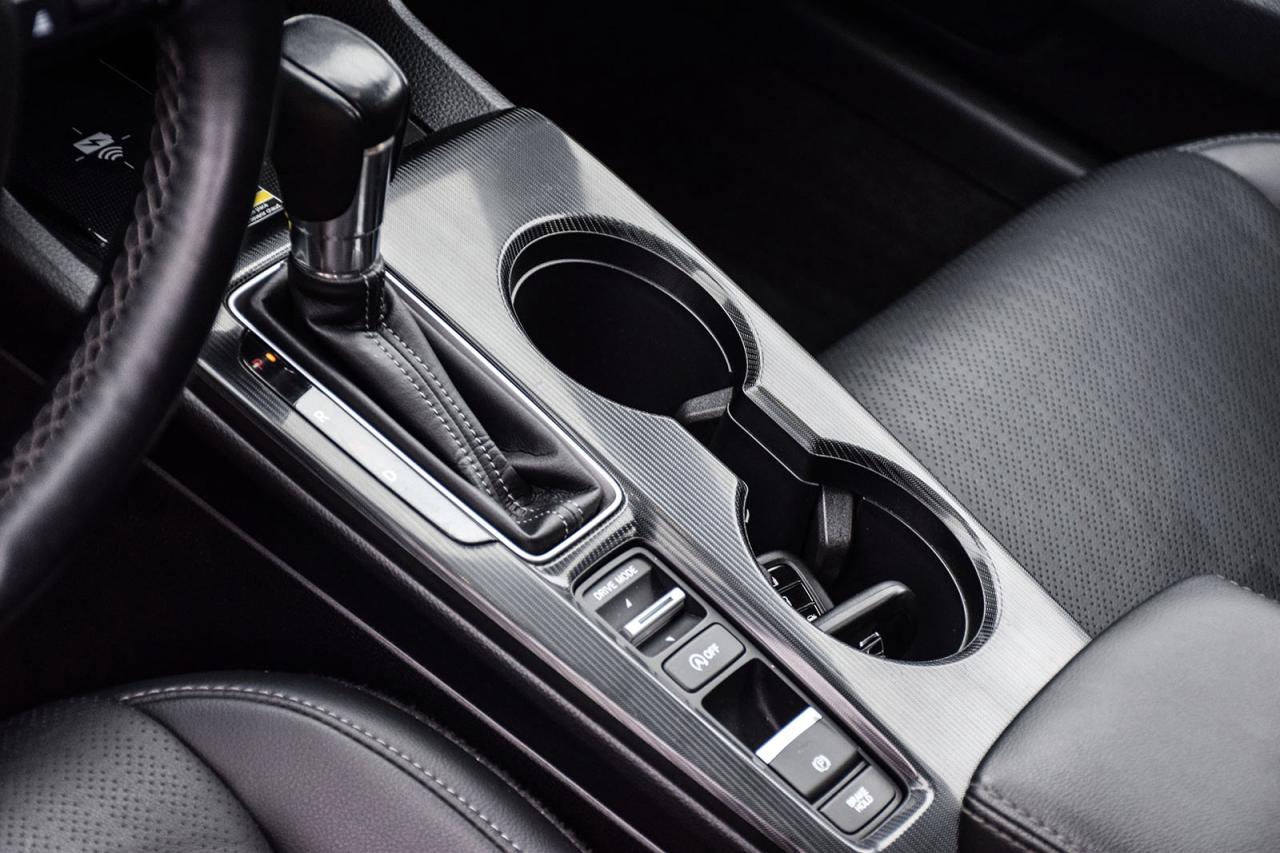 2023 Honda Civic TOURING / NO ACCIDENT / SUNROOF / LEATHER /NAVI Photo