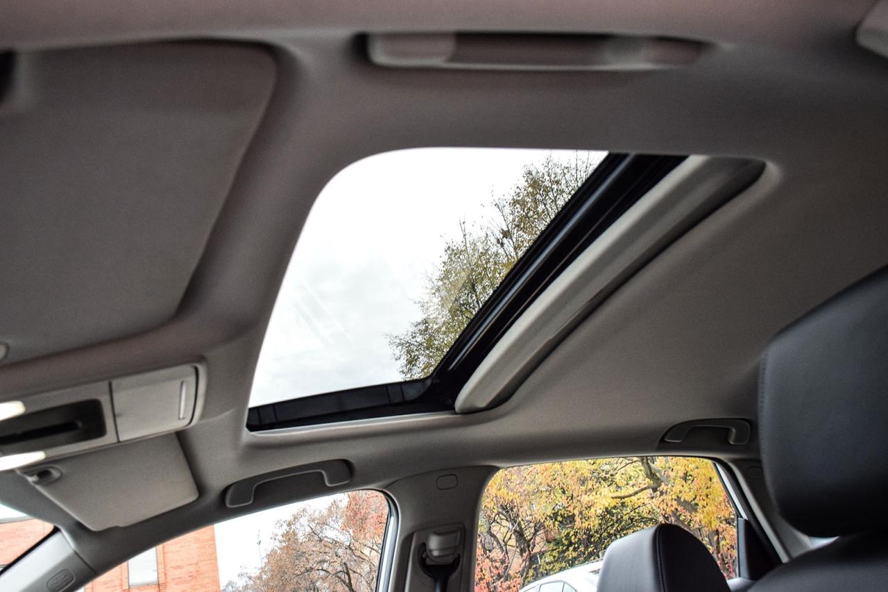 2023 Honda Civic TOURING / NO ACCIDENT / SUNROOF / LEATHER /NAVI Photo