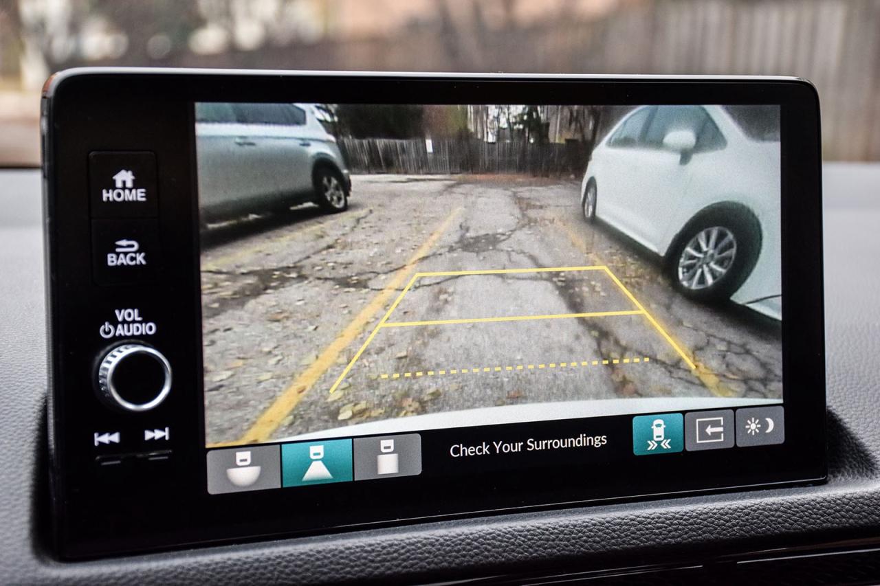 2023 Honda Civic TOURING / NO ACCIDENT / SUNROOF / LEATHER /NAVI Photo