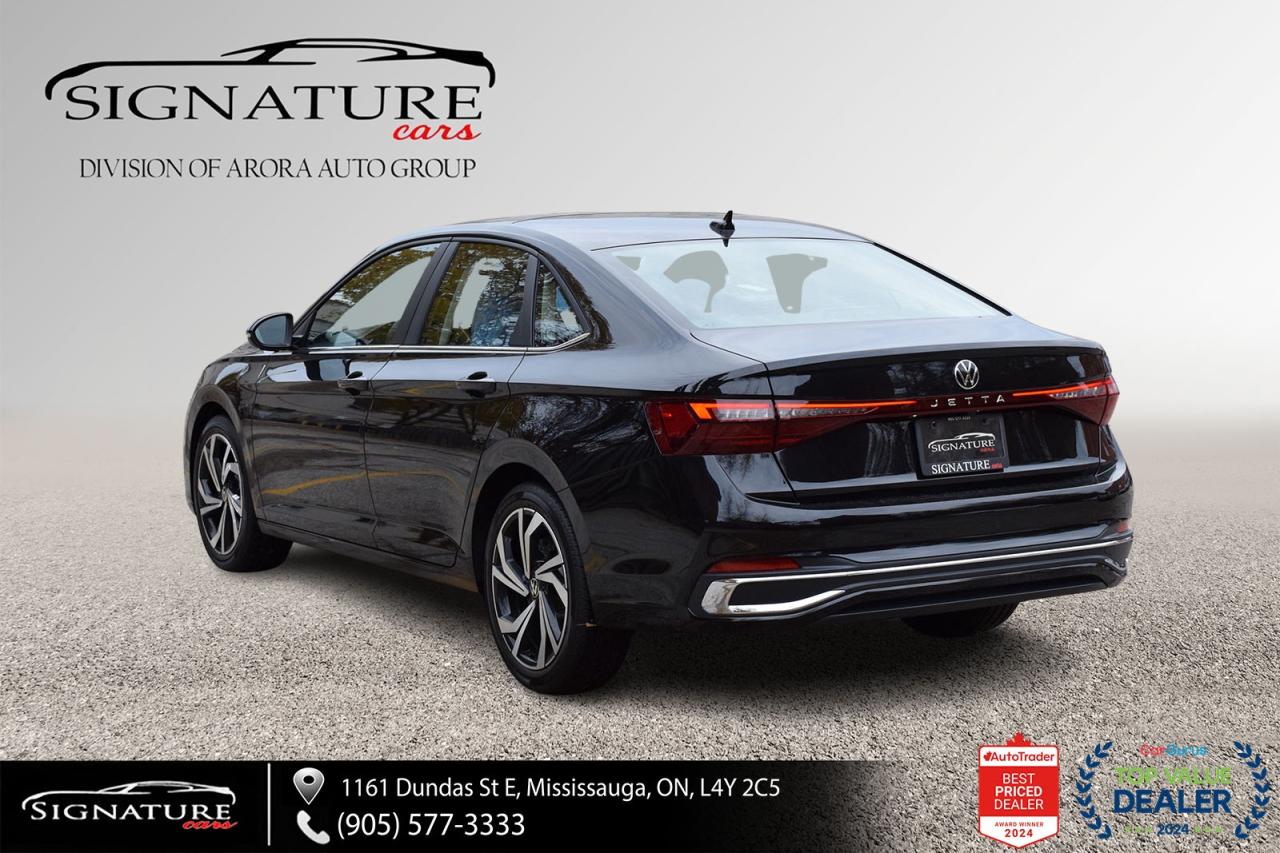 2026 Volkswagen Jetta HIGHLINE / CLEAN CARFAX / SUNROOF / LEATHER / NAVI Photo