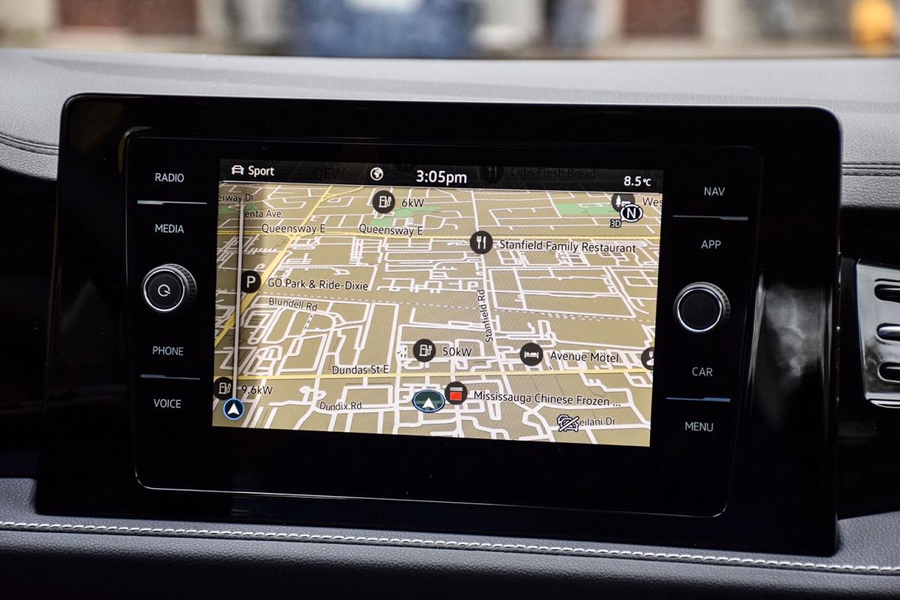 2026 Volkswagen Jetta HIGHLINE / CLEAN CARFAX / SUNROOF / LEATHER / NAVI Photo