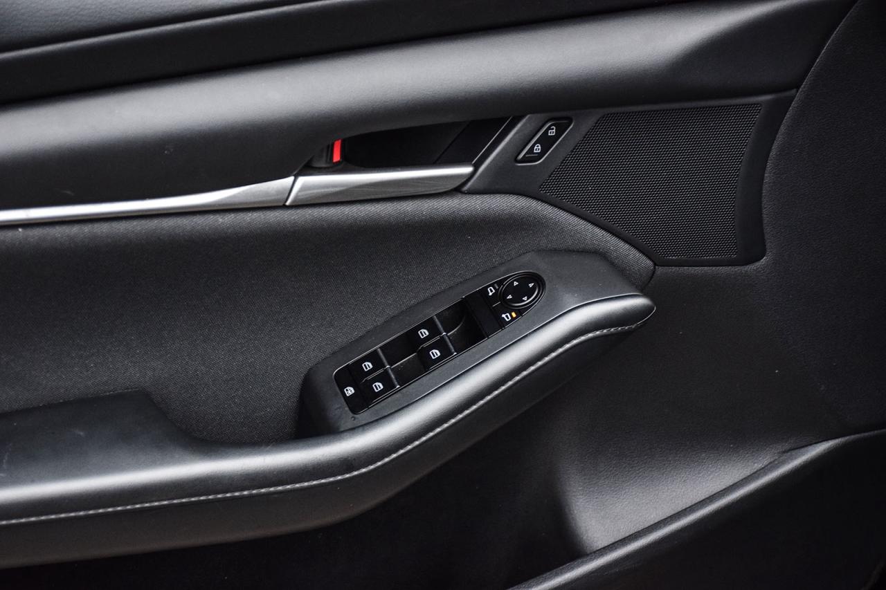 2023 Mazda MAZDA3 GS NO ACCIDENT ADAPTIVE CRUISE Photo