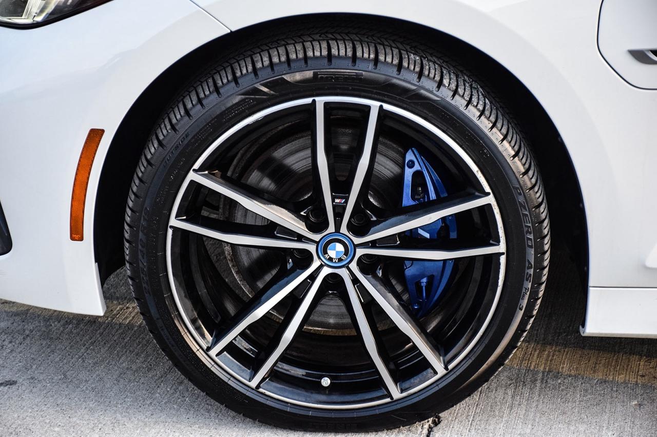 2023 BMW 3 Series 330e xDrive M SPORT PKG NO ACCIDENT LDW Photo