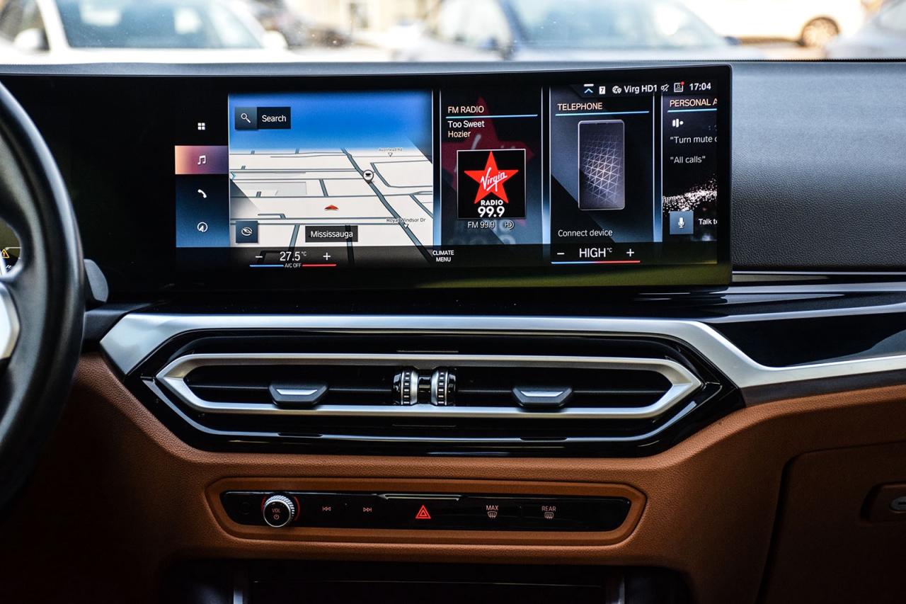 2023 BMW 3 Series 330e xDrive M SPORT PKG NO ACCIDENT LDW Photo