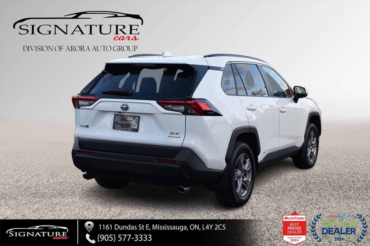 2023 Toyota RAV4 Hybrid XLE AWD / SUNROOF / CARPLAY / BSM Photo3