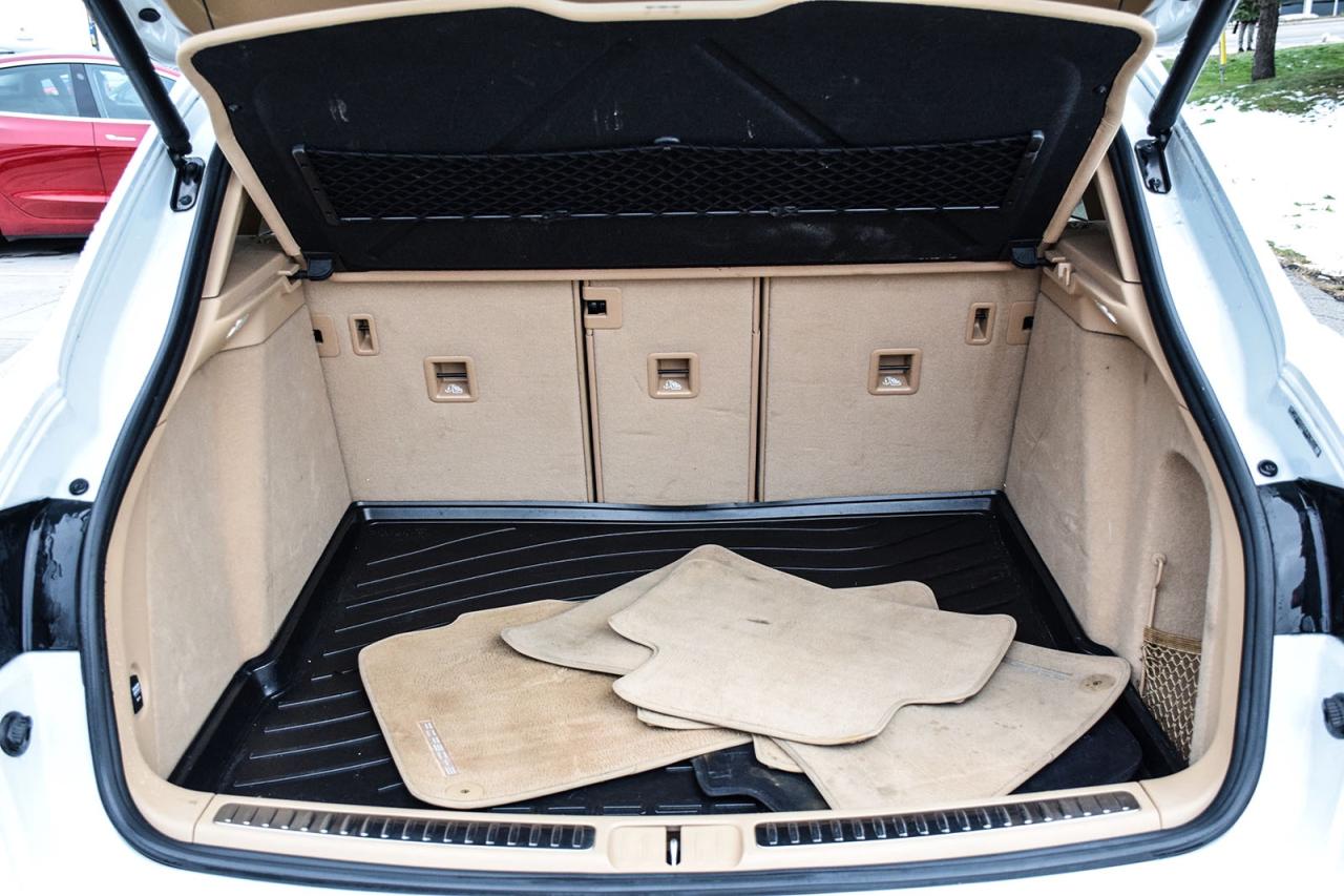 2017 Porsche Macan S AS IS SPECIAL HEATED & COOLED SEATS PANO ROOF Photo