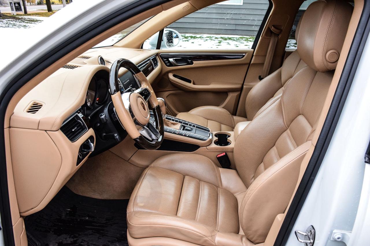 2017 Porsche Macan S AS IS SPECIAL HEATED & COOLED SEATS PANO ROOF Photo