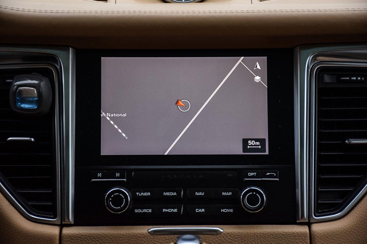 2017 Porsche Macan S AS IS SPECIAL HEATED & COOLED SEATS PANO ROOF Photo