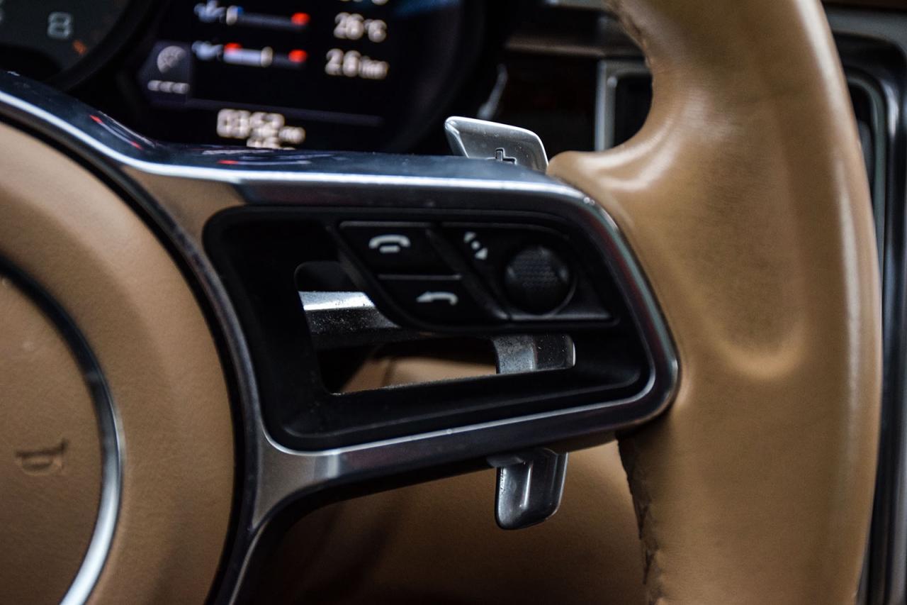 2017 Porsche Macan S AS IS Special Heated & Cooled Seats Panoroof Photo