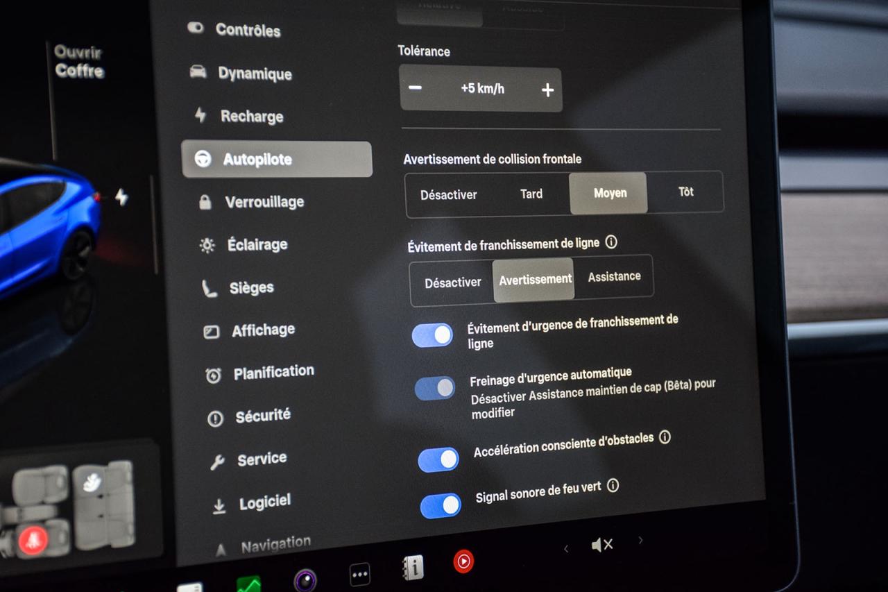 2023 Tesla Model 3 SRP RWD NO ACCIDENT AUTOPILOT BSM Photo