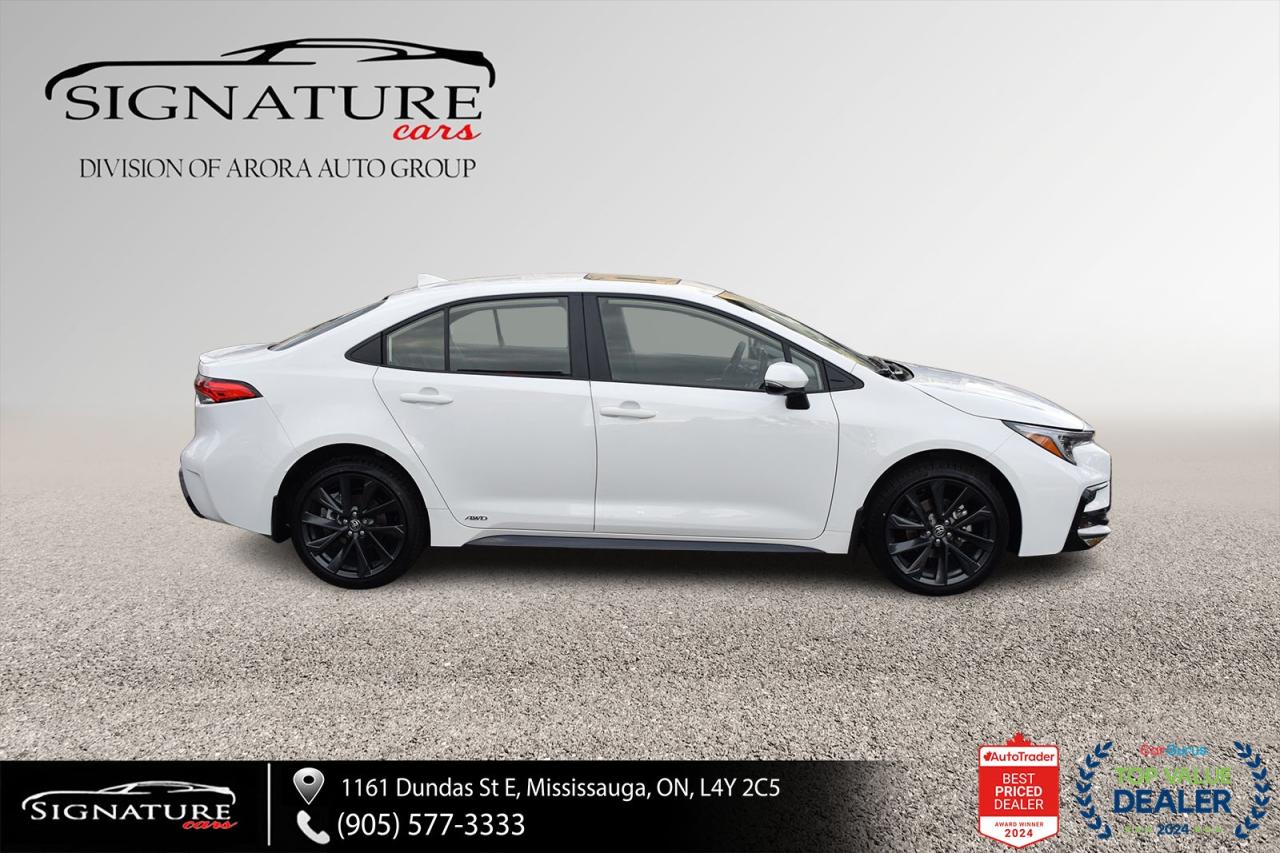 2026 Toyota Corolla Hybrid SE AWD / CLEAN CARFAX / SUNROOF / CARPLAY / BSM Photo